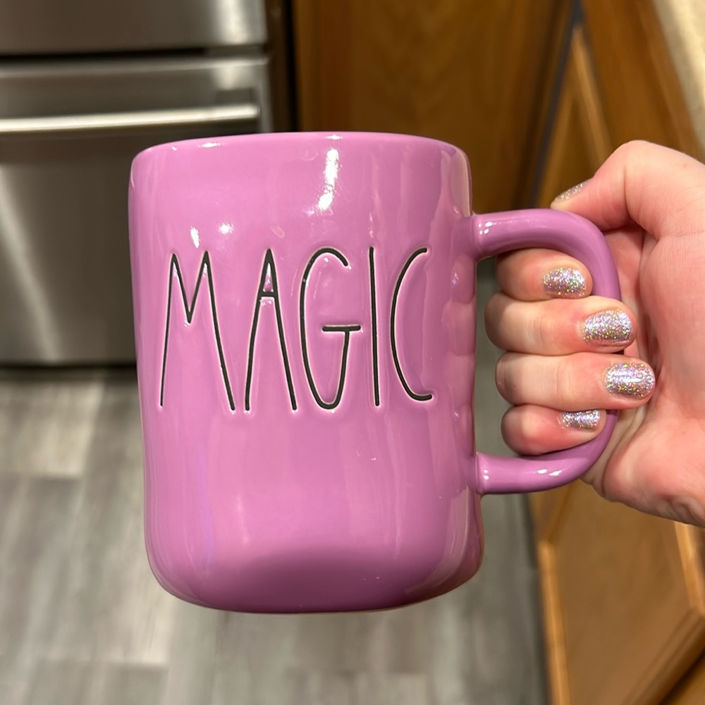 Rae Dunn magic mug